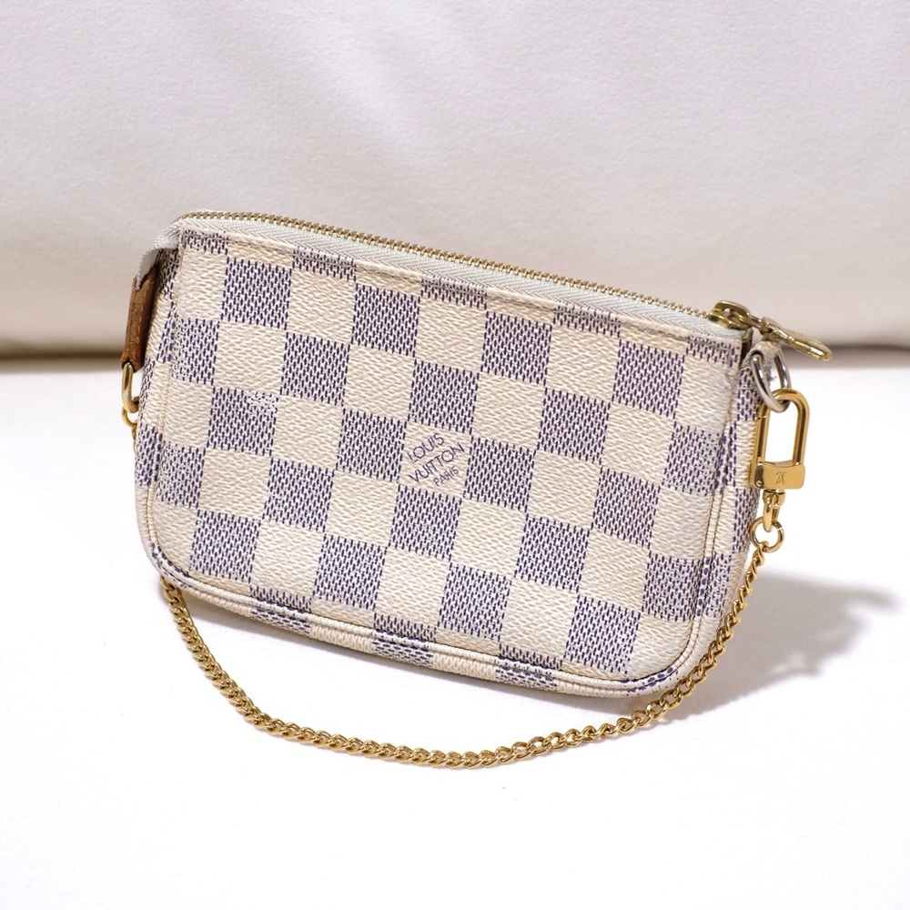 Louis Vuitton Mini Pochette